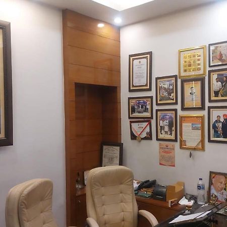 Hotel Rajshree Tanakpur Exteriér fotografie