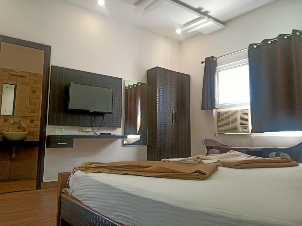 Hotel Rajshree Tanakpur Exteriér fotografie
