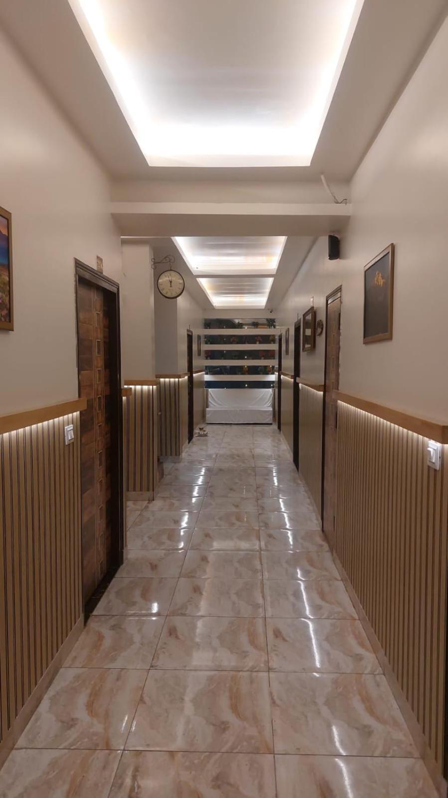 Hotel Rajshree Tanakpur Exteriér fotografie