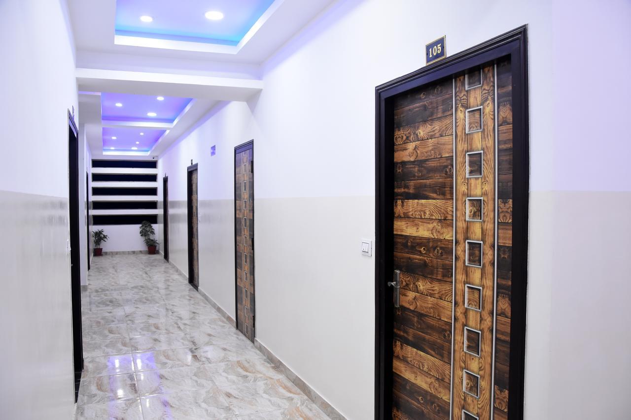 Hotel Rajshree Tanakpur Exteriér fotografie